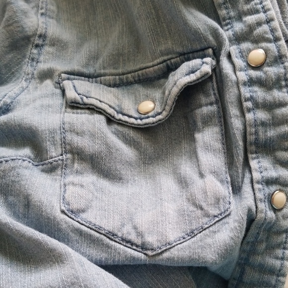 Denim jacket by H&M - Picture 6 of 8